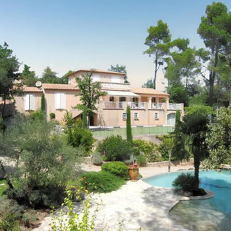 Villa Spacieuse Avec Piscine A Saint Maximin Εξωτερικό φωτογραφία